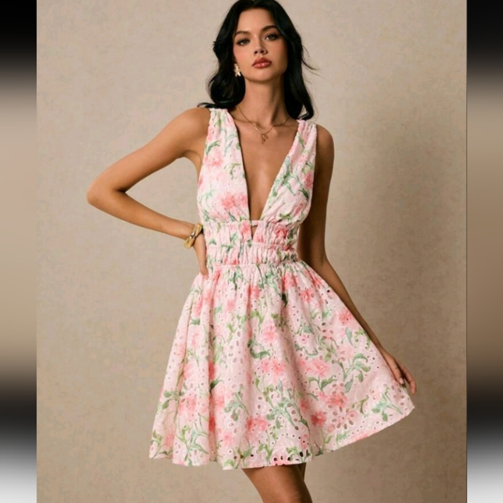 Women's Floral Print Deep V Neck Sleeveless Mini Dress For Vacation - Picture 3 of 4